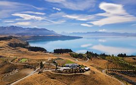 Mt Cook Lakeside Retreat